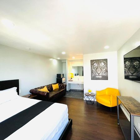 Hotel Villa Serena El Cajon Eksteriør billede